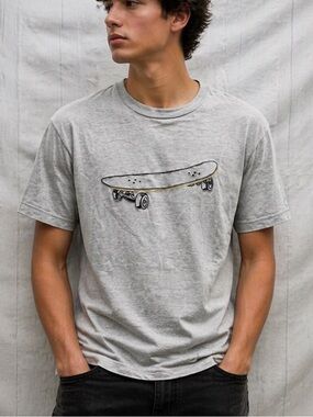 French Connection Light Gray Embroidered Skateboard Graphic Short Sleeve Tee